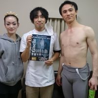 代表のDuHaiさんと患者さんのYさんです